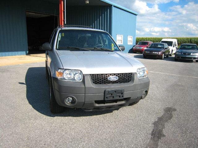 2005 Ford Escape SL 4x4 Regular Cab