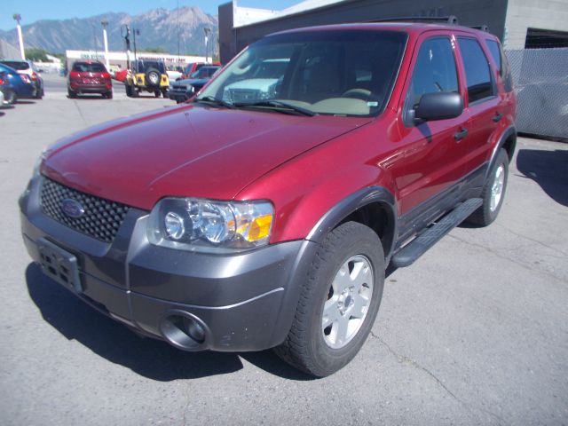 2005 Ford Escape SL 4x4 Regular Cab