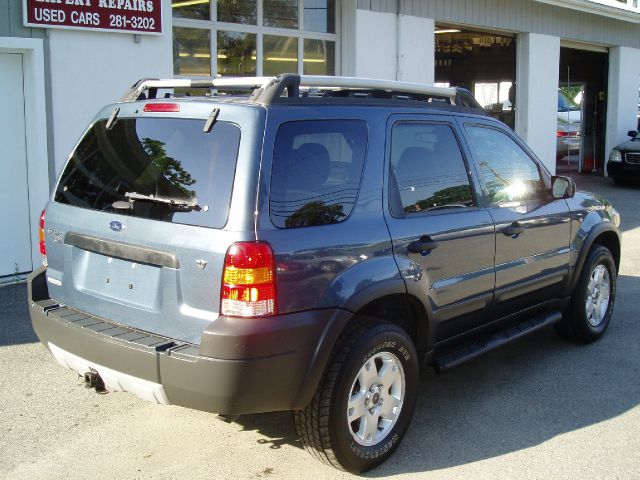 2005 Ford Escape SL 4x4 Regular Cab