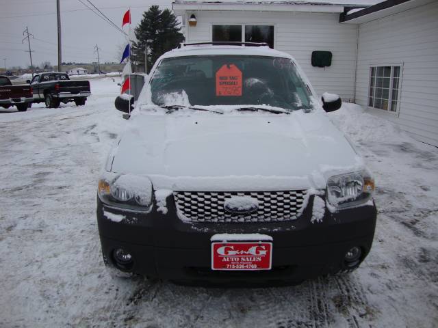 2005 Ford Escape ESi