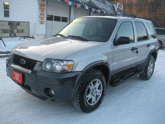 2005 Ford Escape ESi