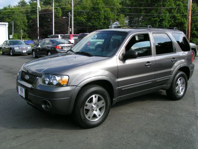 2005 Ford Escape Super