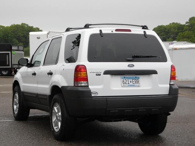 2005 Ford Escape ESi