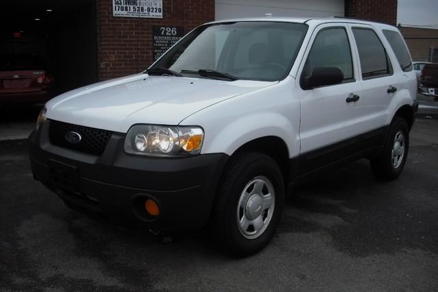 2005 Ford Escape XLS