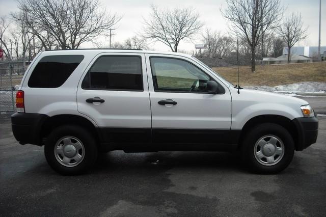 2005 Ford Escape XLS