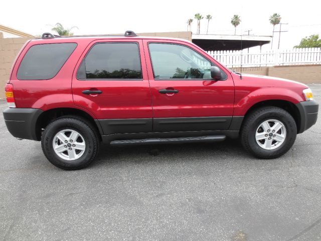 2005 Ford Escape Reg Cab 159.5 WB C5B