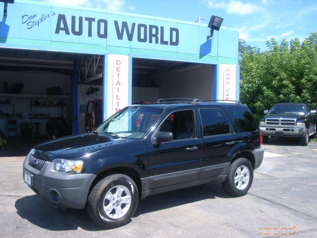 2005 Ford Escape 15