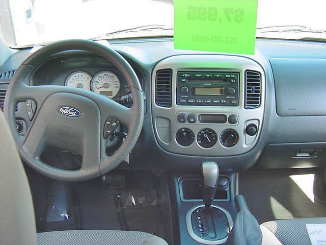 2005 Ford Escape SL 4x4 Regular Cab