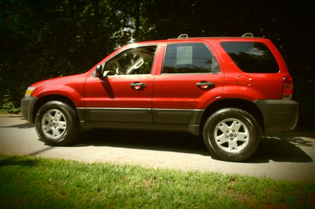 2005 Ford Escape Police Pkg 9C1 Carfax Available ON THE Premises