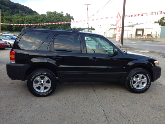 2005 Ford Escape Police Pkg 9C1 Carfax Available ON THE Premises