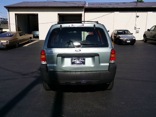 2005 Ford Escape 2WD Ext Cab Manual