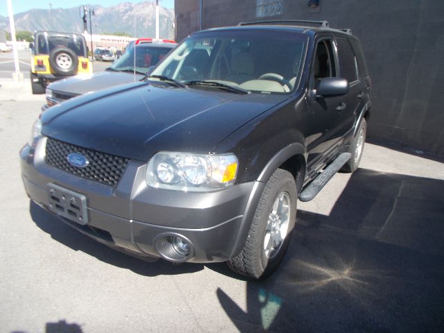 2005 Ford Escape SL 4x4 Regular Cab