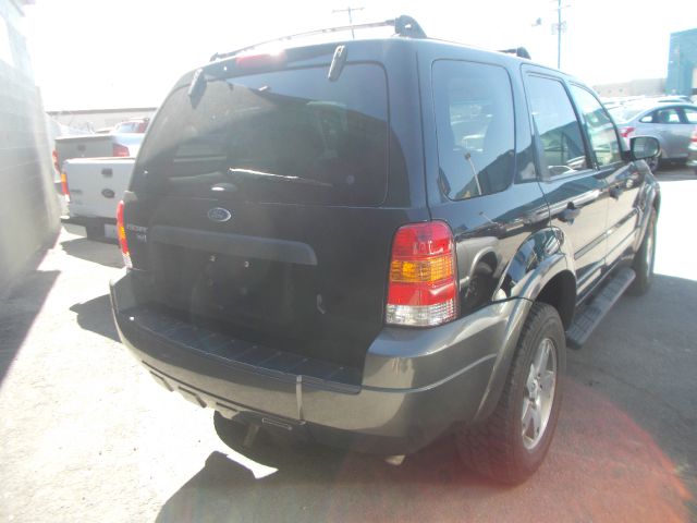 2005 Ford Escape SL 4x4 Regular Cab