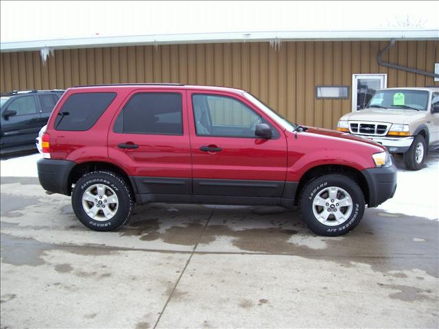 2005 Ford Escape ESi