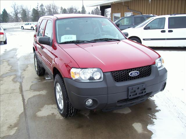 2005 Ford Escape ESi