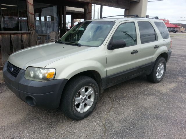 2005 Ford Escape SL 4x4 Regular Cab