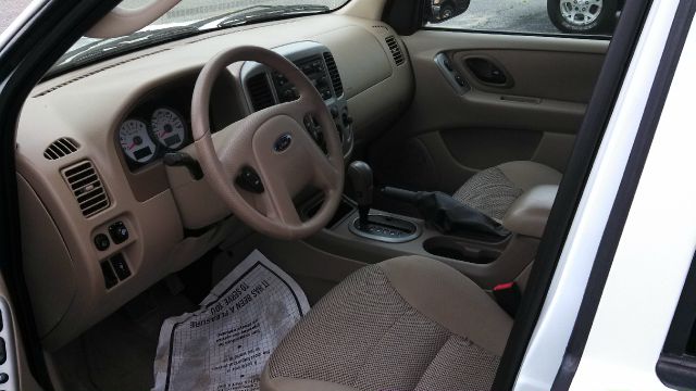 2005 Ford Escape SL 4x4 Regular Cab