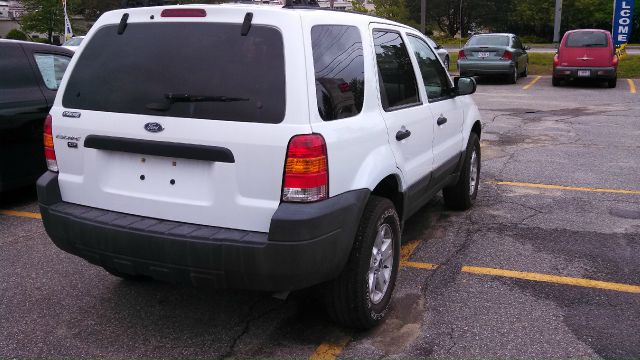 2005 Ford Escape SL 4x4 Regular Cab