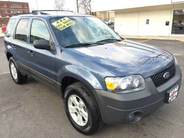 2005 Ford Escape Sport Quattro Cabriolet