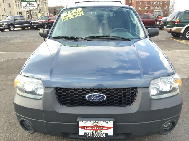 2005 Ford Escape Sport Quattro Cabriolet