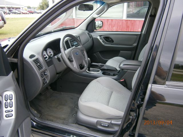 2005 Ford Escape SL 4x4 Regular Cab