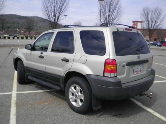 2005 Ford Escape SL 4x4 Regular Cab