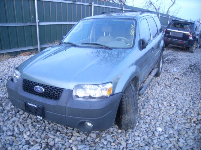 2005 Ford Escape ESi