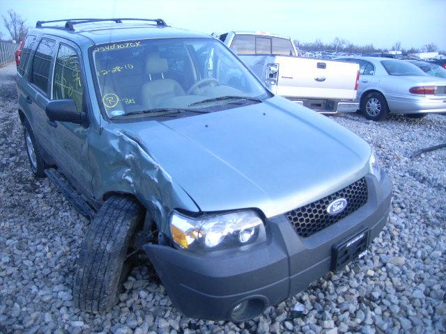 2005 Ford Escape ESi