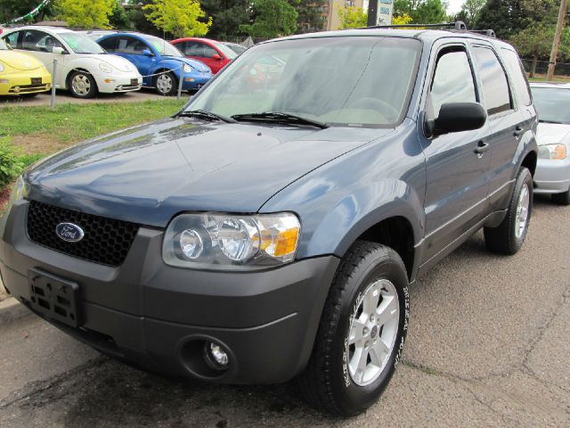 2005 Ford Escape SL 4x4 Regular Cab