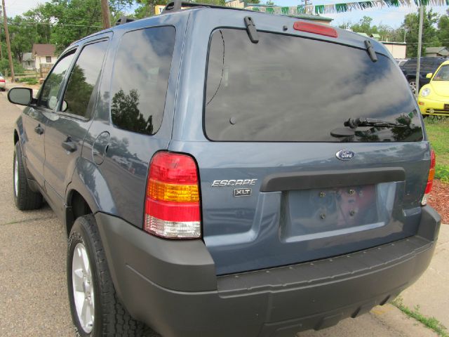 2005 Ford Escape SL 4x4 Regular Cab