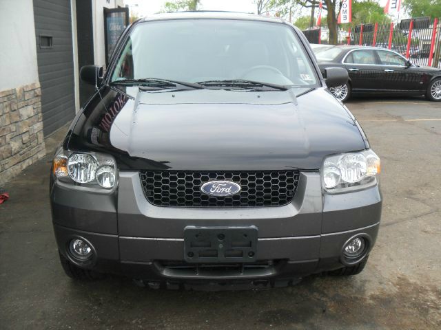 2005 Ford Escape SL 4x4 Regular Cab