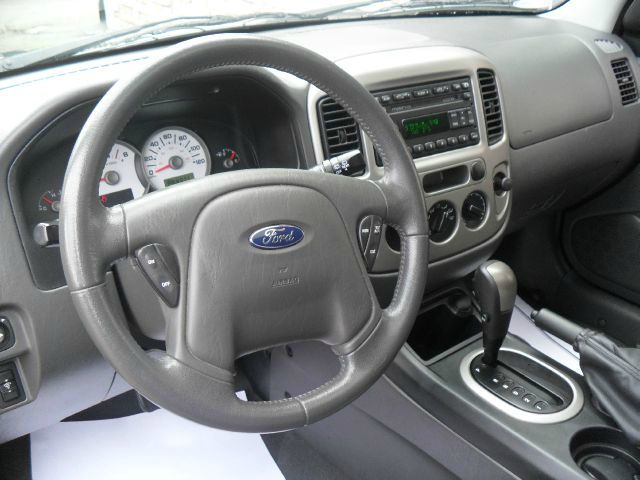 2005 Ford Escape SL 4x4 Regular Cab