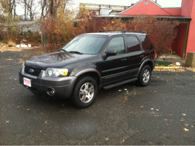 2005 Ford Escape SL 4x4 Regular Cab