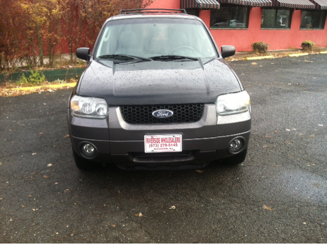 2005 Ford Escape SL 4x4 Regular Cab