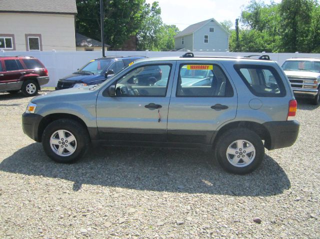 2005 Ford Escape Reg Cab 159.5 WB C5B