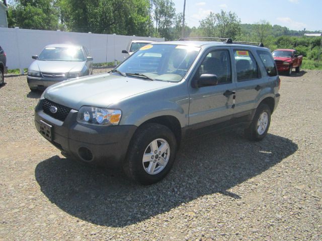 2005 Ford Escape Reg Cab 159.5 WB C5B