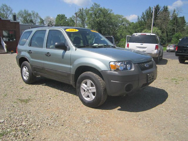 2005 Ford Escape Reg Cab 159.5 WB C5B