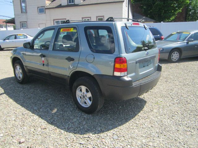 2005 Ford Escape Reg Cab 159.5 WB C5B