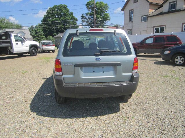 2005 Ford Escape Reg Cab 159.5 WB C5B