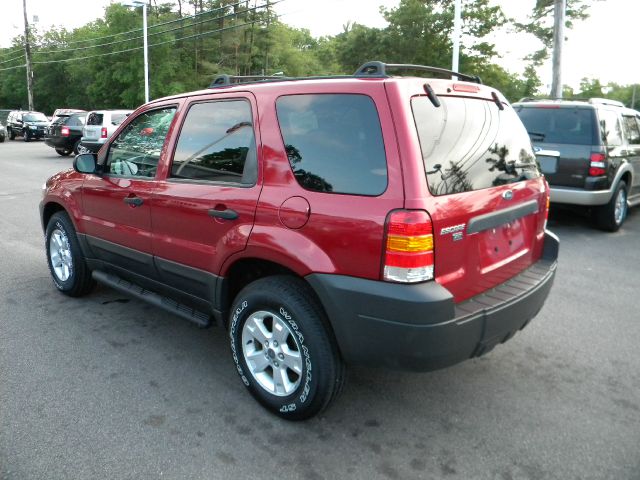 2005 Ford Escape SL 4x4 Regular Cab