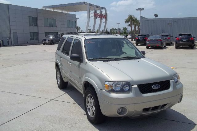 2005 Ford Escape Super