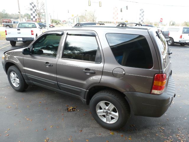 2005 Ford Escape Reg Cab 159.5 WB C5B