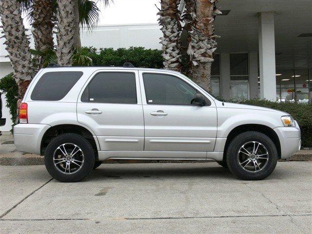 2005 Ford Escape XLS