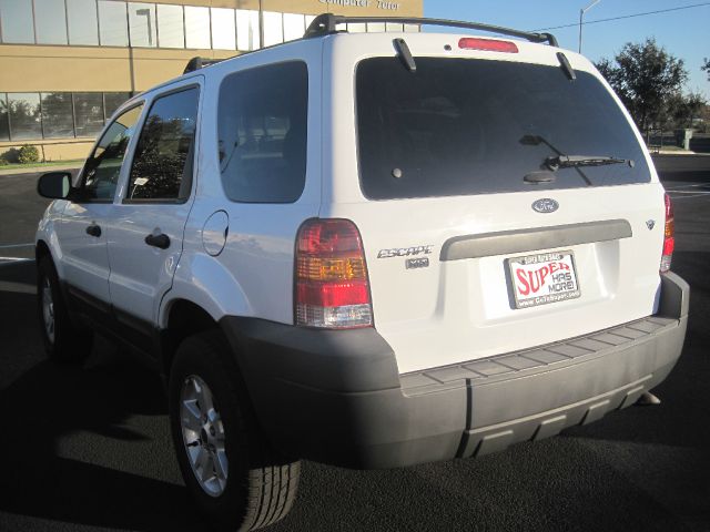 2005 Ford Escape SL 4x4 Regular Cab