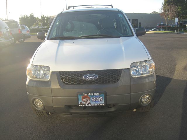 2005 Ford Escape SL 4x4 Regular Cab