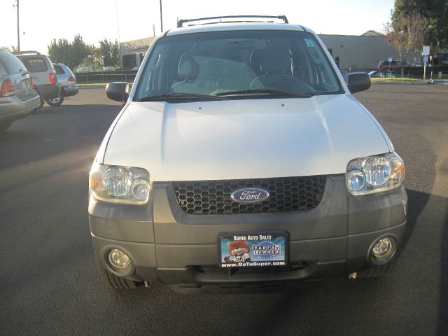 2005 Ford Escape SL 4x4 Regular Cab