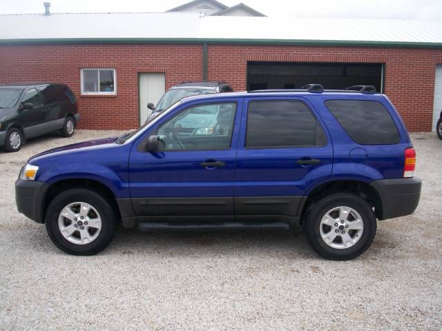 2005 Ford Escape ESi