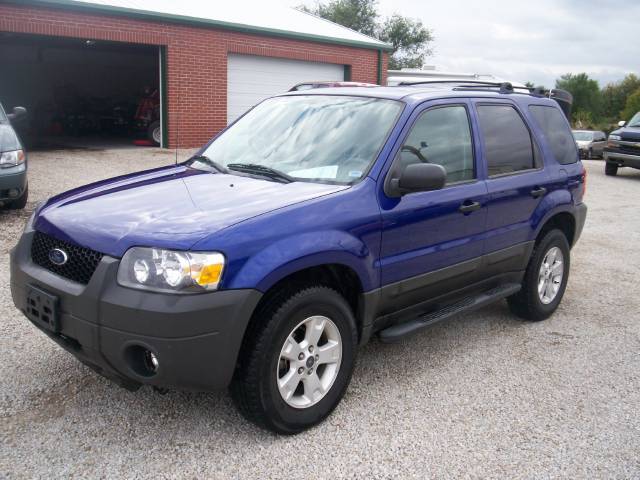 2005 Ford Escape ESi