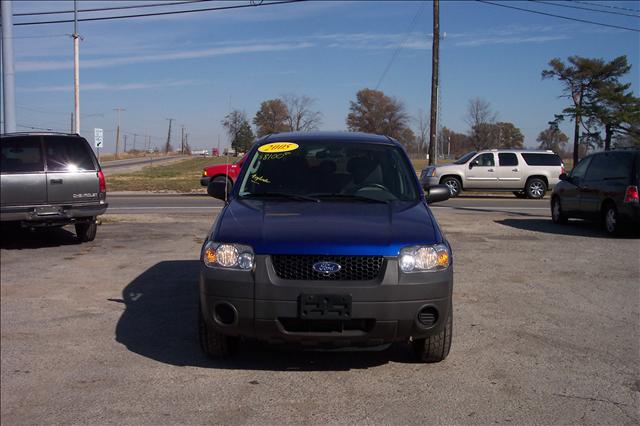 2005 Ford Escape XLS