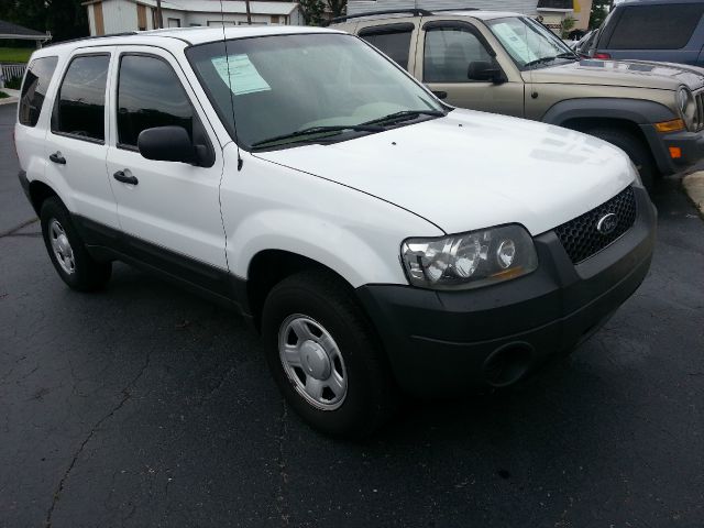 2005 Ford Escape Reg Cab 159.5 WB C5B